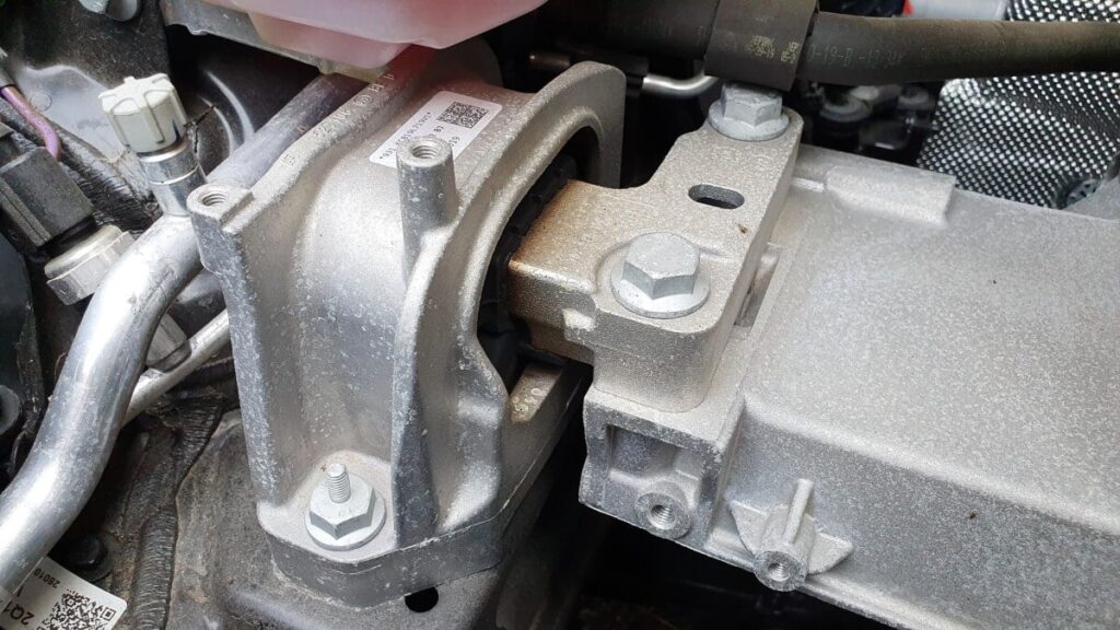 TellTale Signs Your Motor Mounts Are Going Bad and How to Replace Them