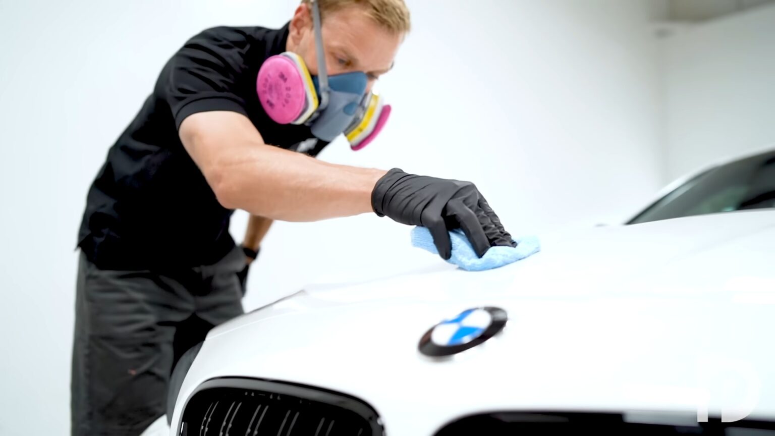 Does Wax Protect Car Paint From the Sun? Shine On! David Altmejd